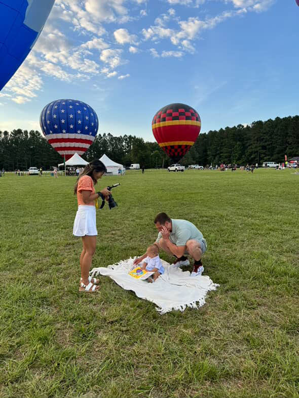 Behind the scenes of hot air balloon family photoshoot